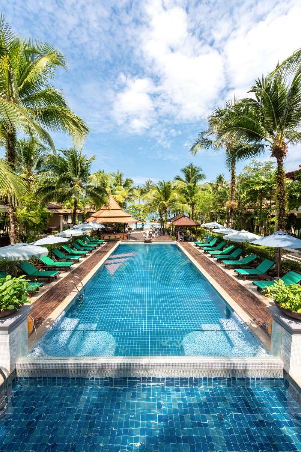 Khaolak Bayfront Resort Takuapa Exterior foto